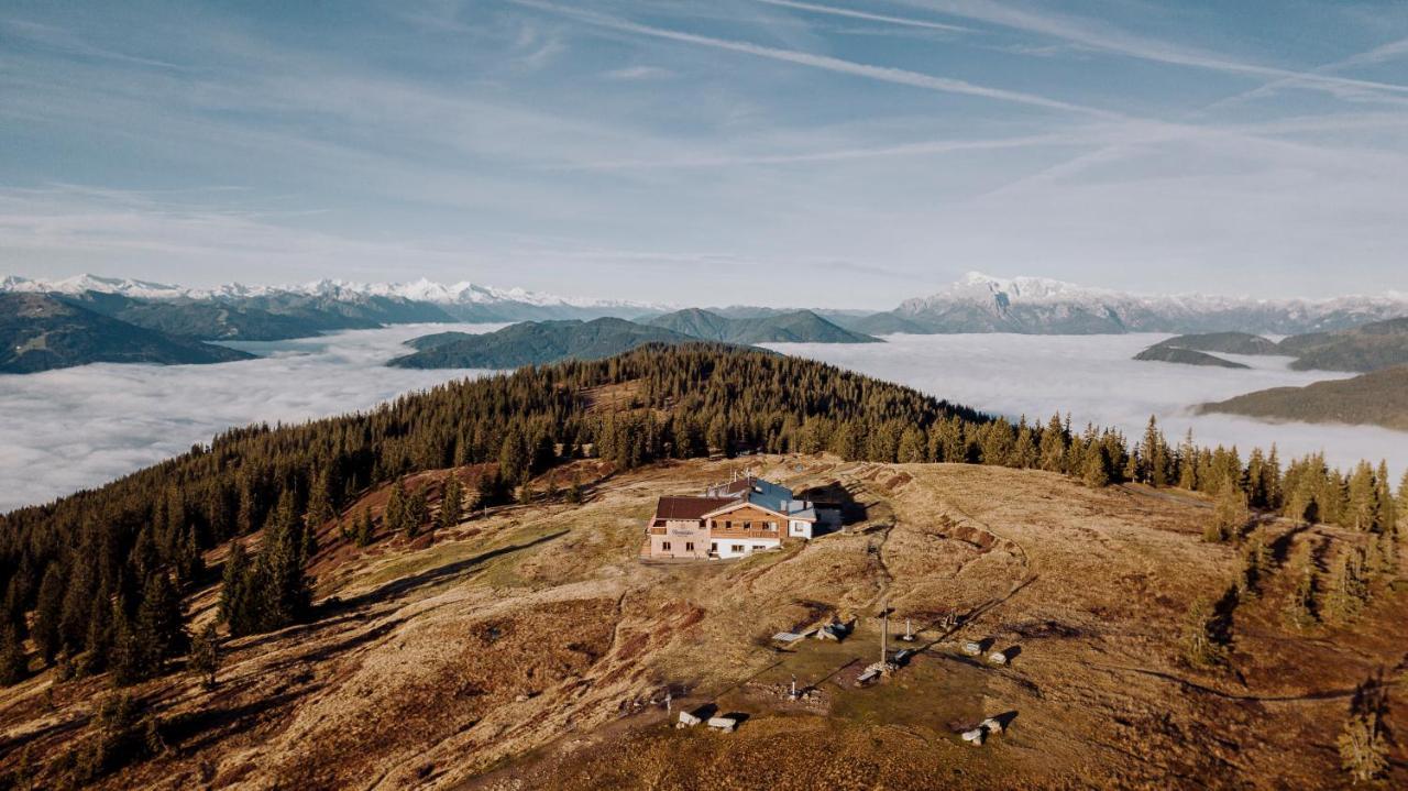 Radstaedter Huette Im Winter Nicht Mit Dem Auto Erreichbar Wunderschoene Alleinlage Schwemmberg Exterior foto
